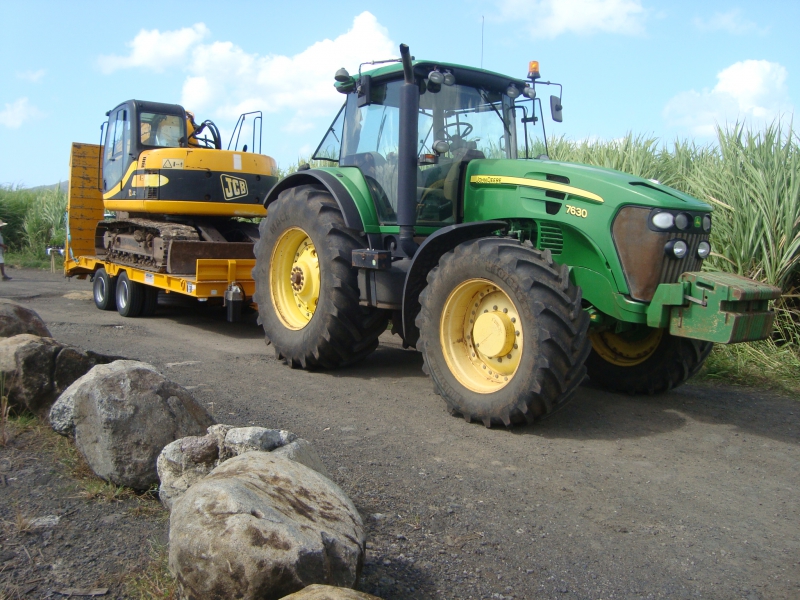 Remorque agricole 2 essieux centraux